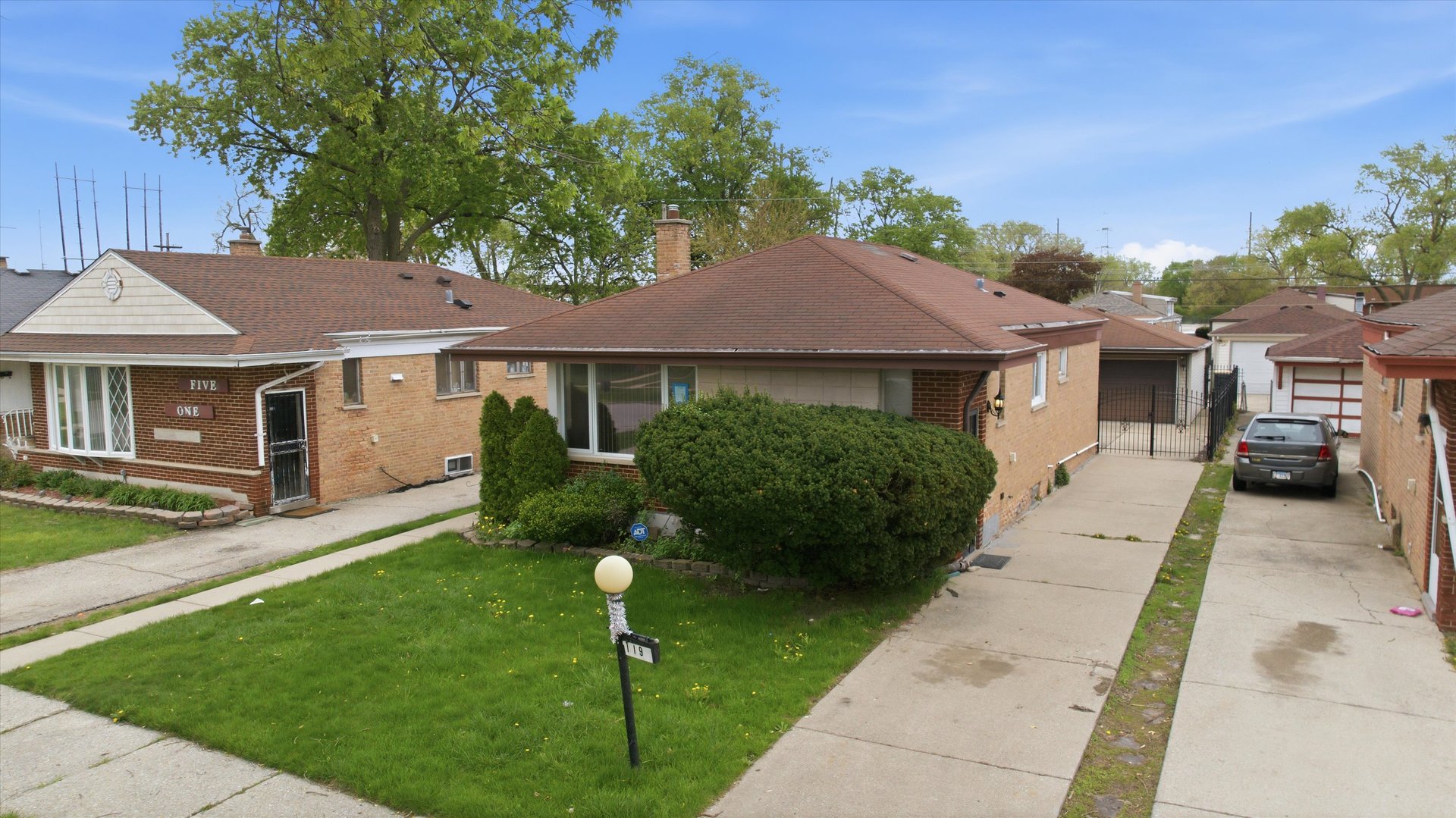 119 Rice Avenue, Bellwood, IL 60104