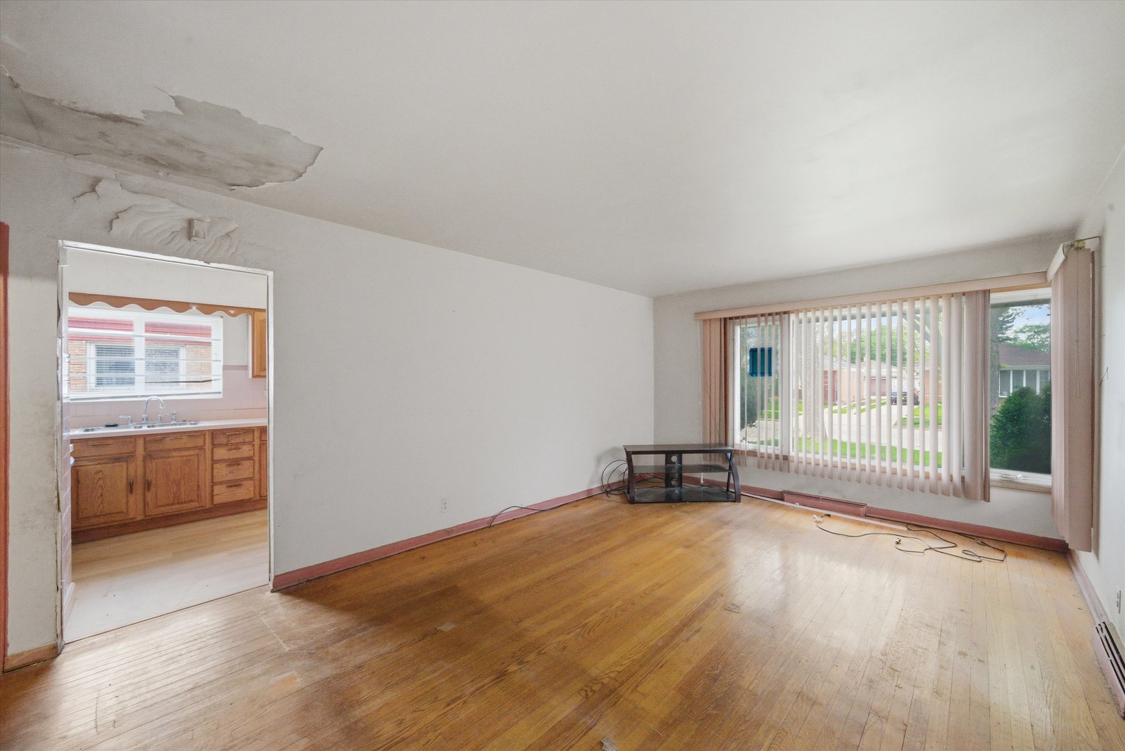 119 Rice Avenue, Bellwood, IL 60104