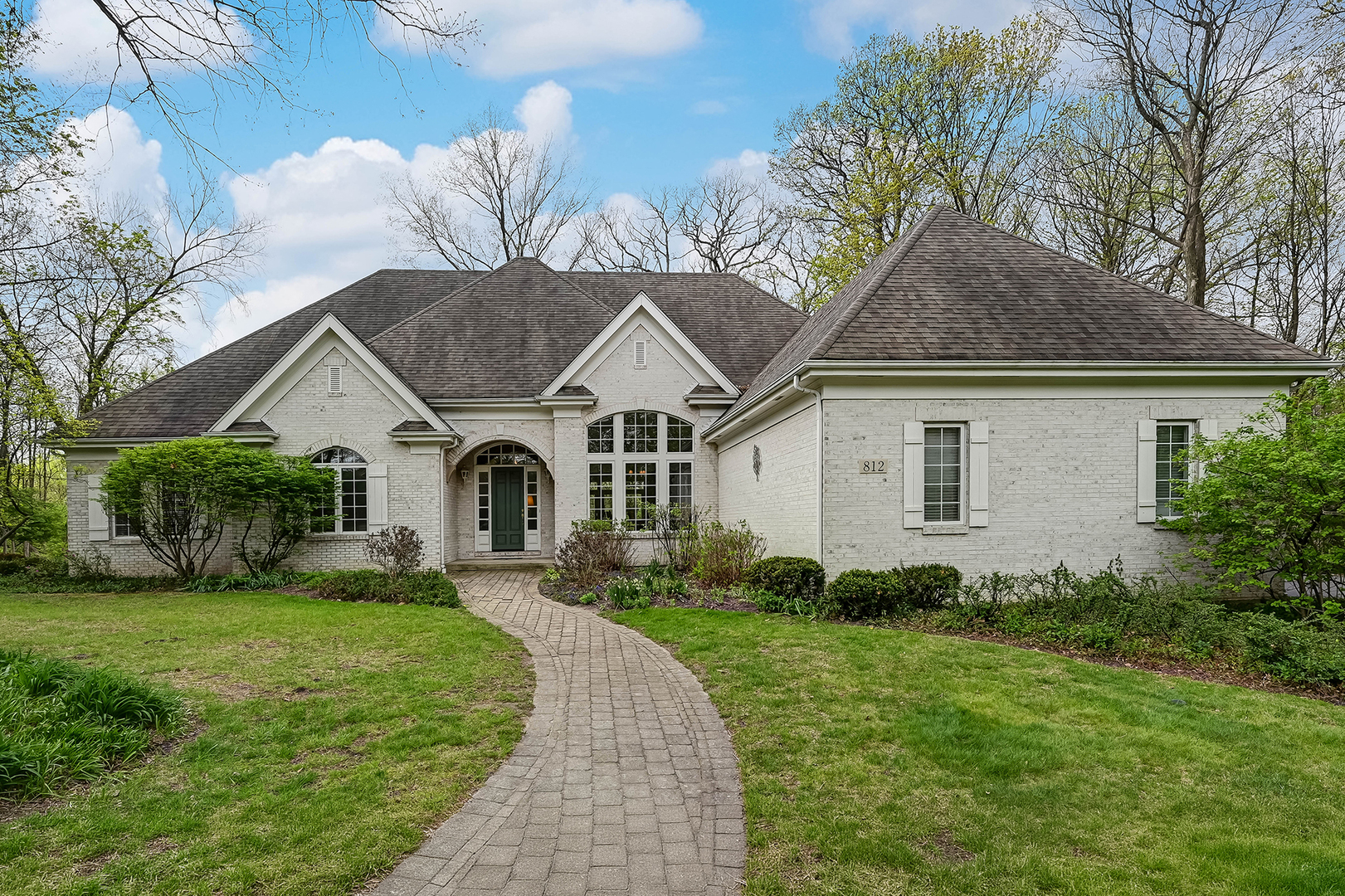 812 Stratford Court, Frankfort, IL 60423