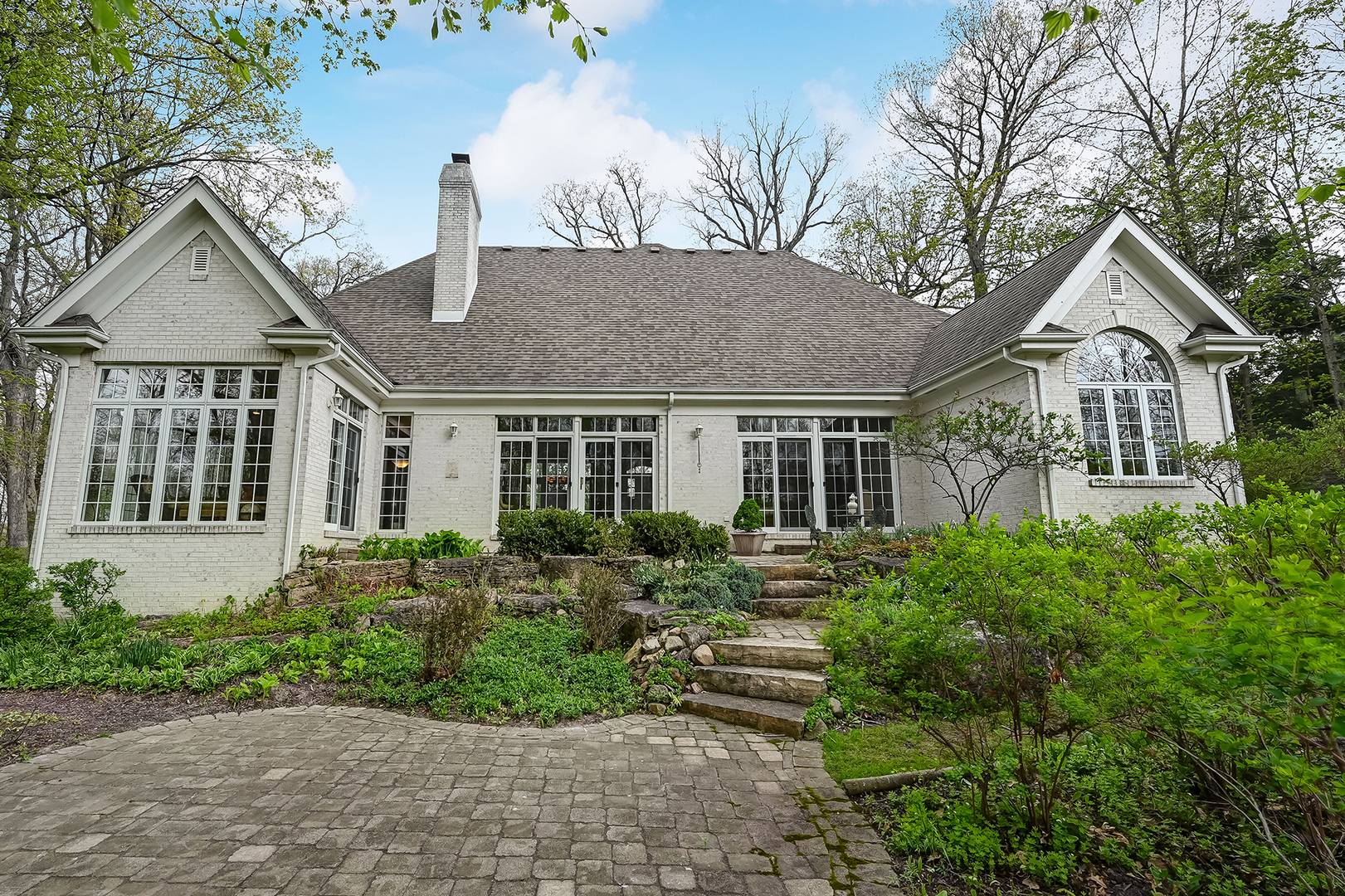 812 Stratford Court, Frankfort, IL 60423