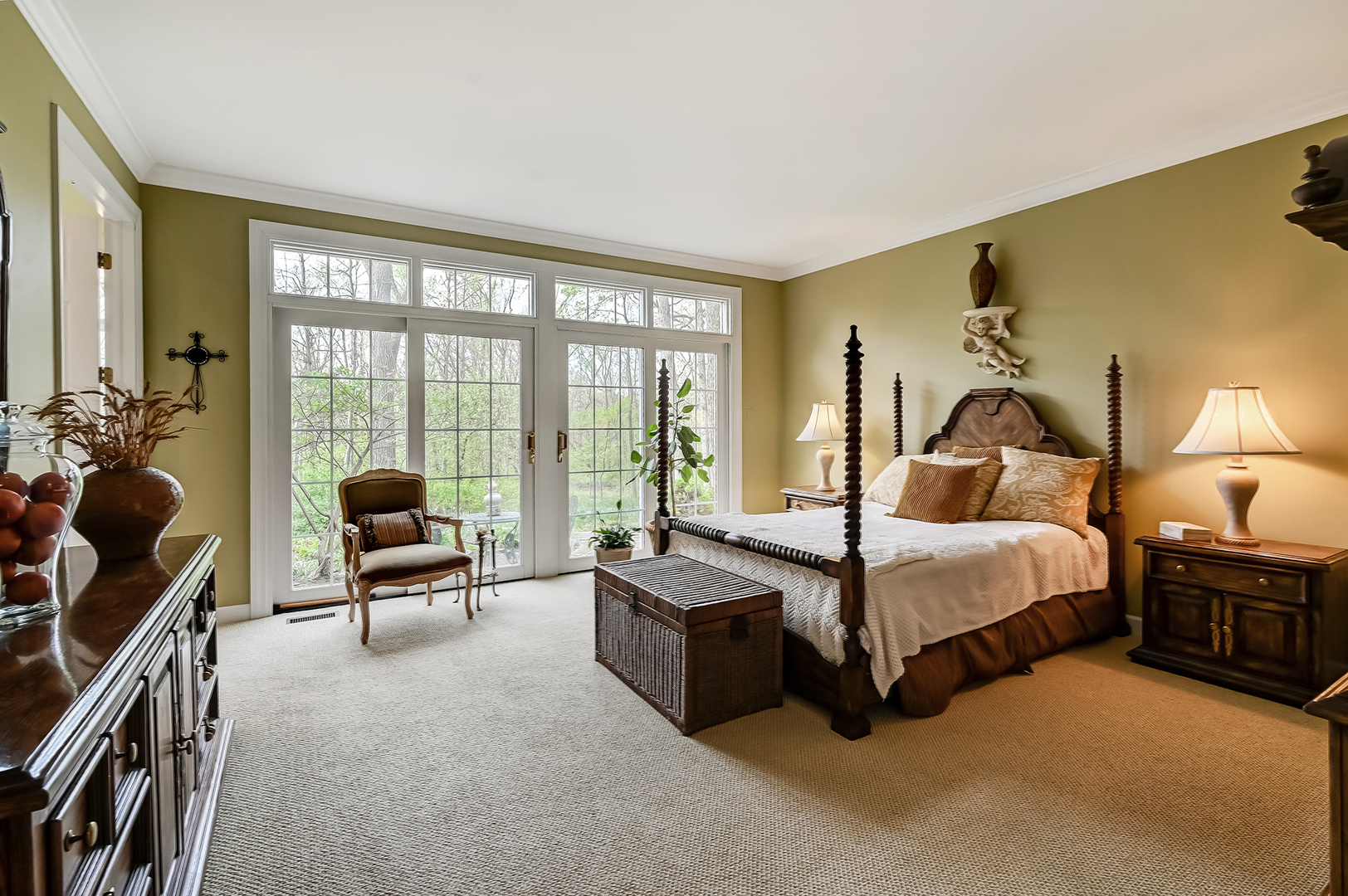 812 Stratford Court, Frankfort, IL 60423