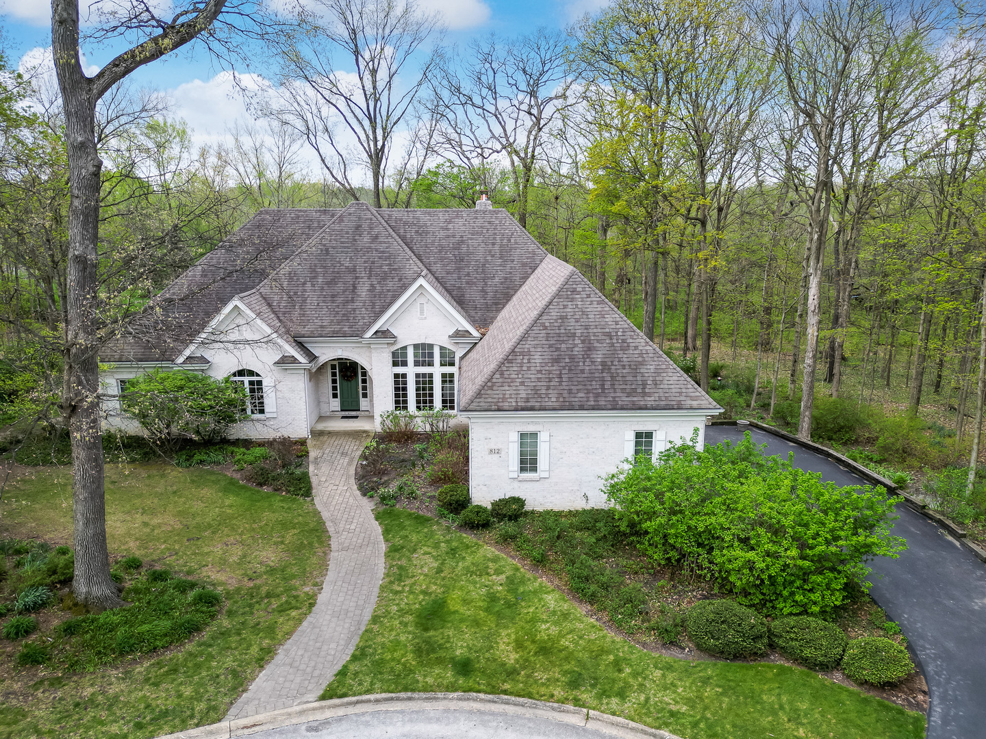 812 Stratford Court, Frankfort, IL 60423