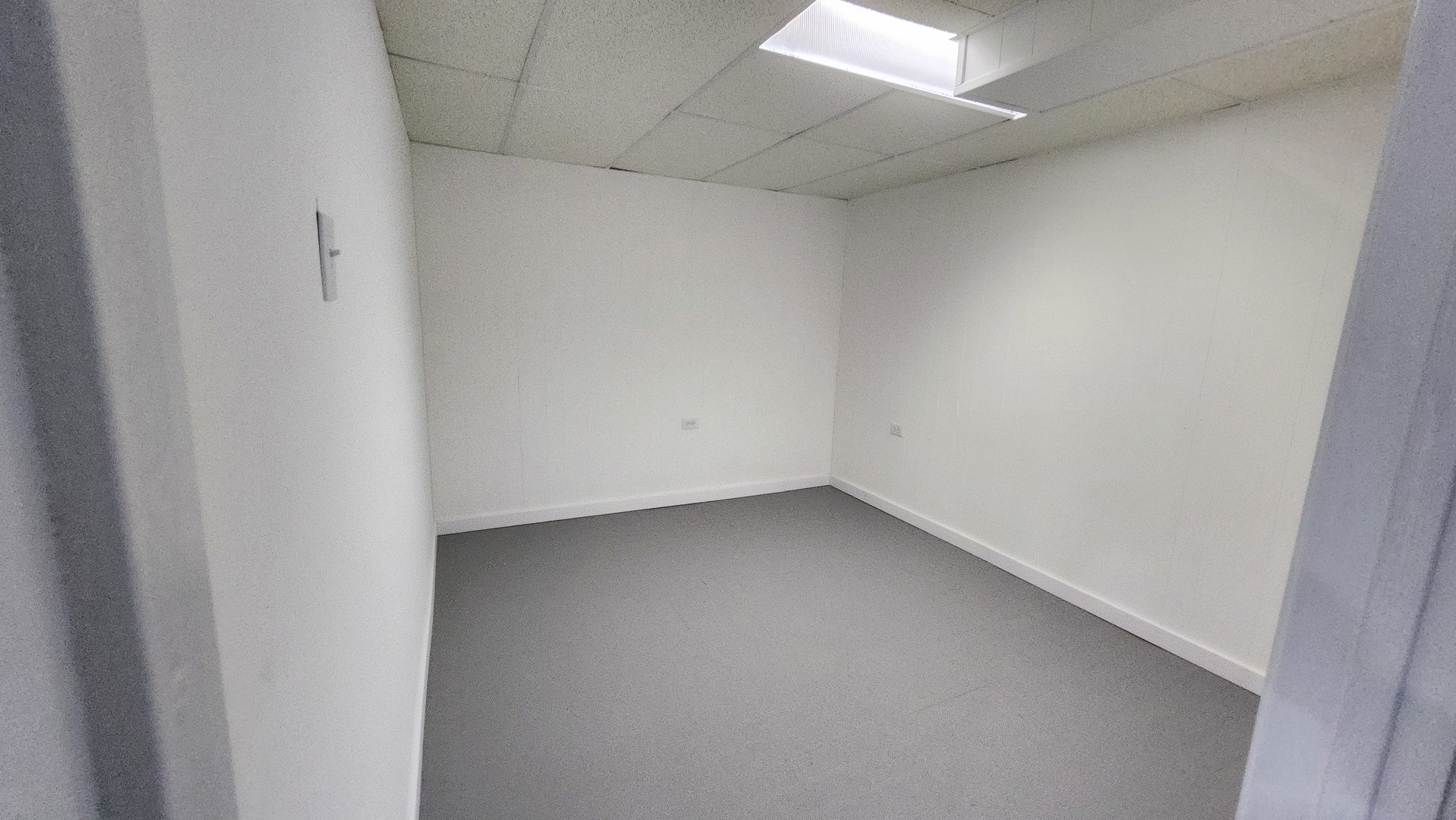 1730 Kingston Circle, Carpentersville, IL 60110