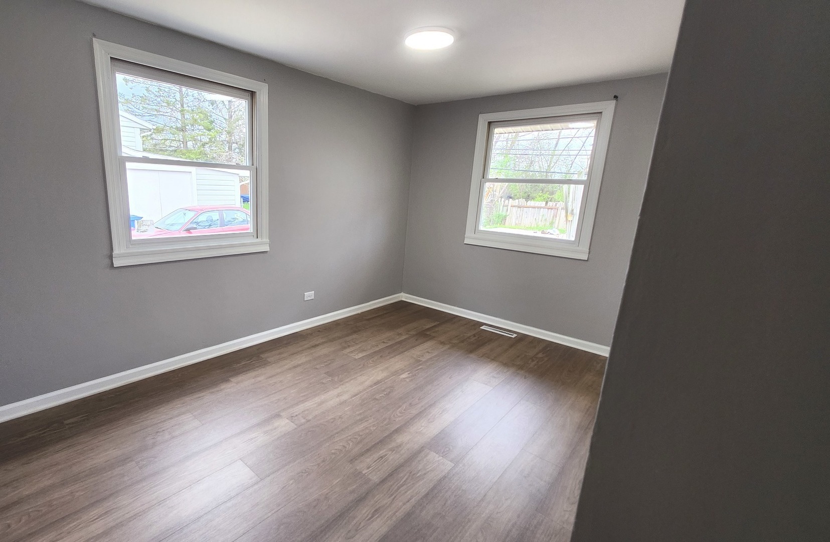 1730 Kingston Circle, Carpentersville, IL 60110