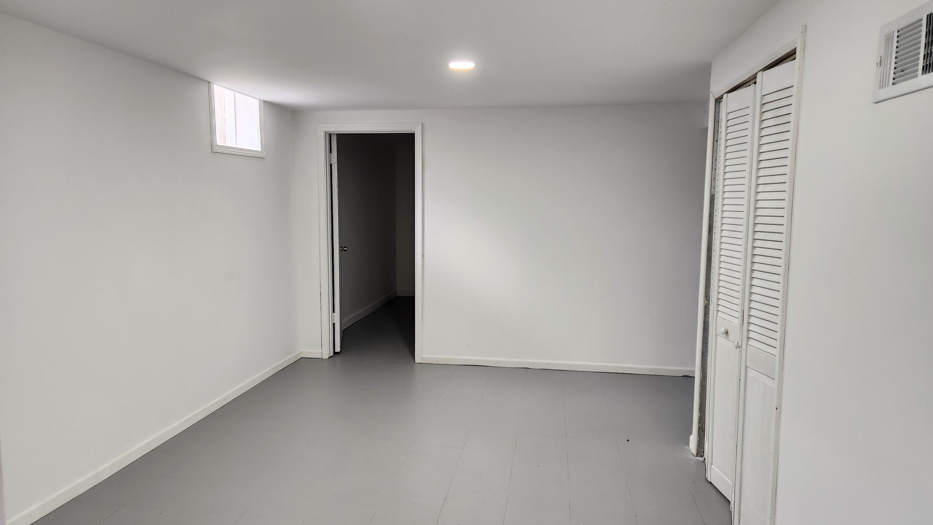 1730 Kingston Circle, Carpentersville, IL 60110