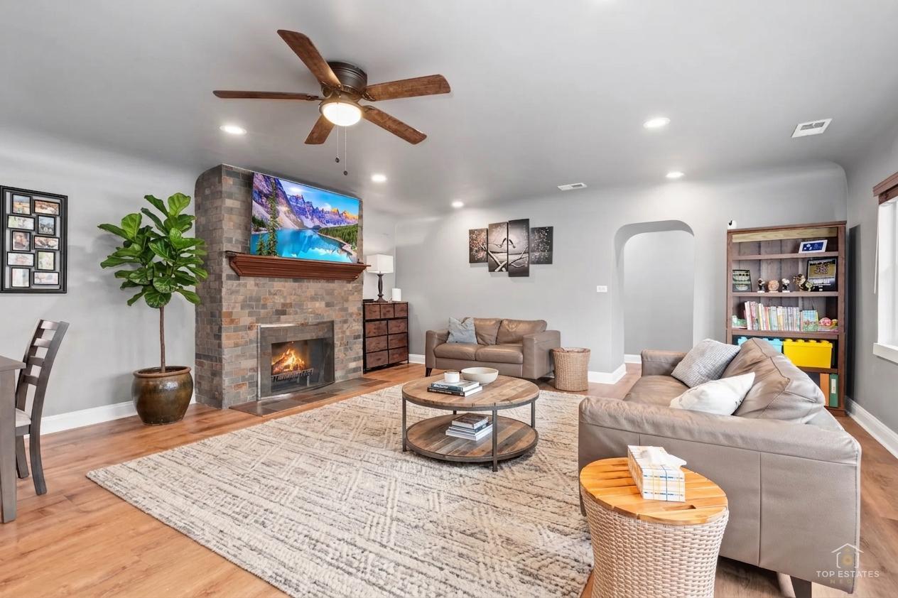 3850 W 93rd Street, Evergreen Park, IL 60805