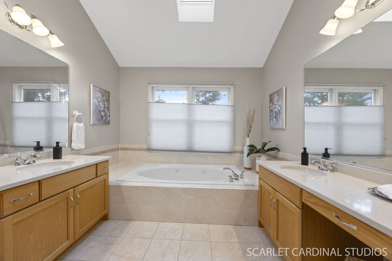 1N061 Mission Court, Winfield, IL 60190