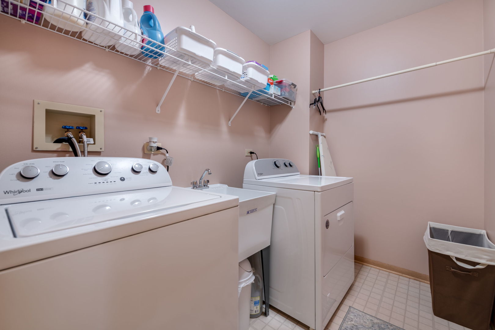 13902 S Cambridge Circle, Plainfield, IL 60544