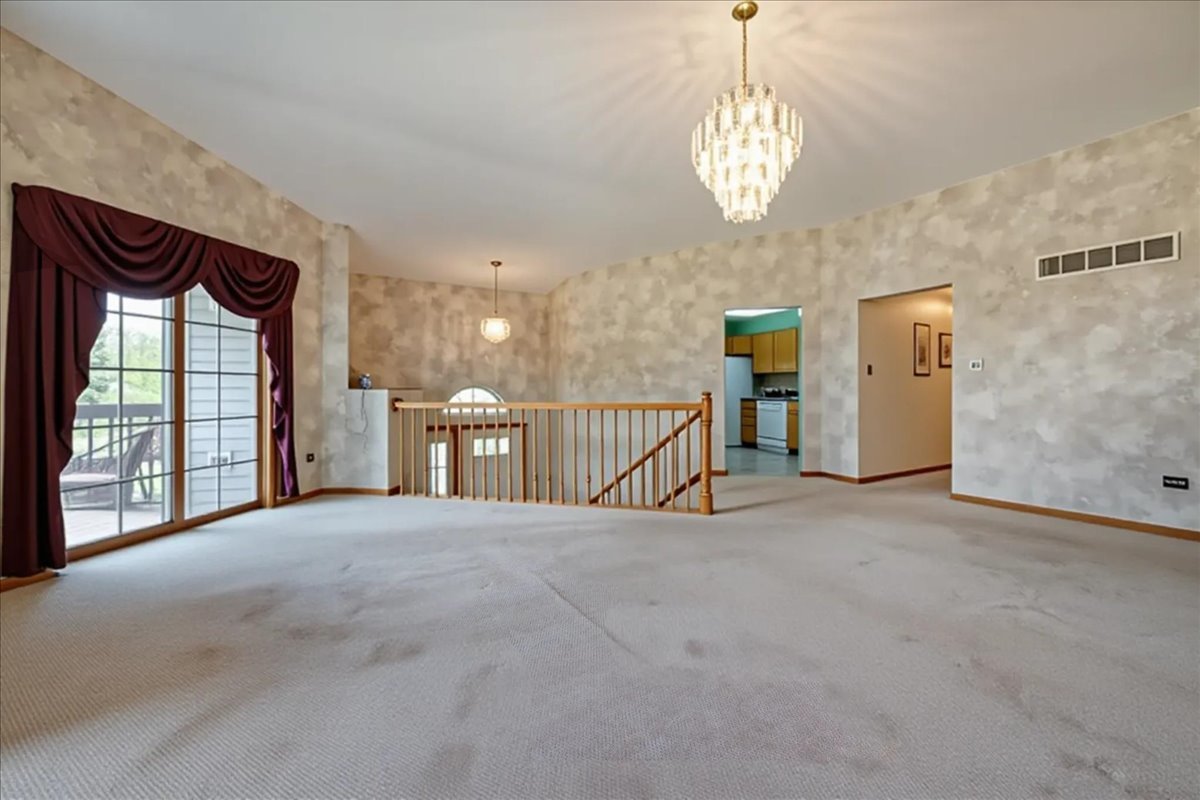 13902 S Cambridge Circle, Plainfield, IL 60544