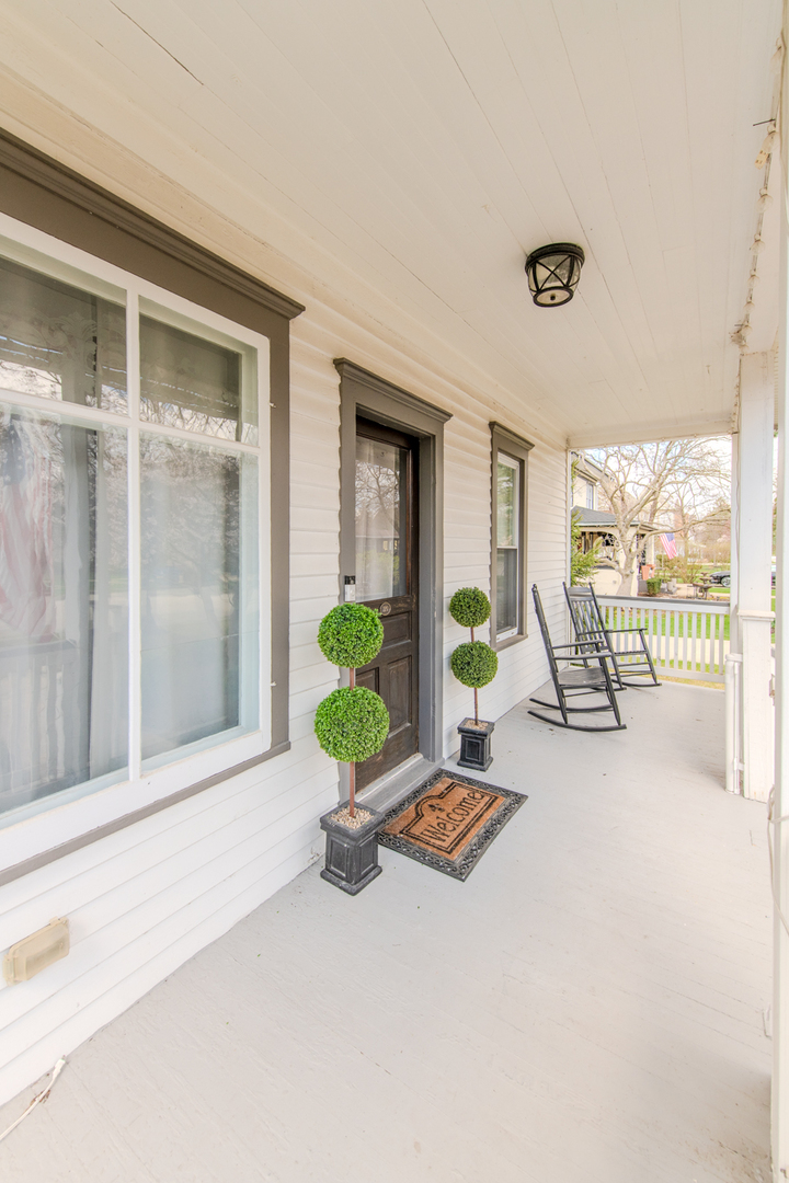 220 Hickory Street, Frankfort, IL 60423