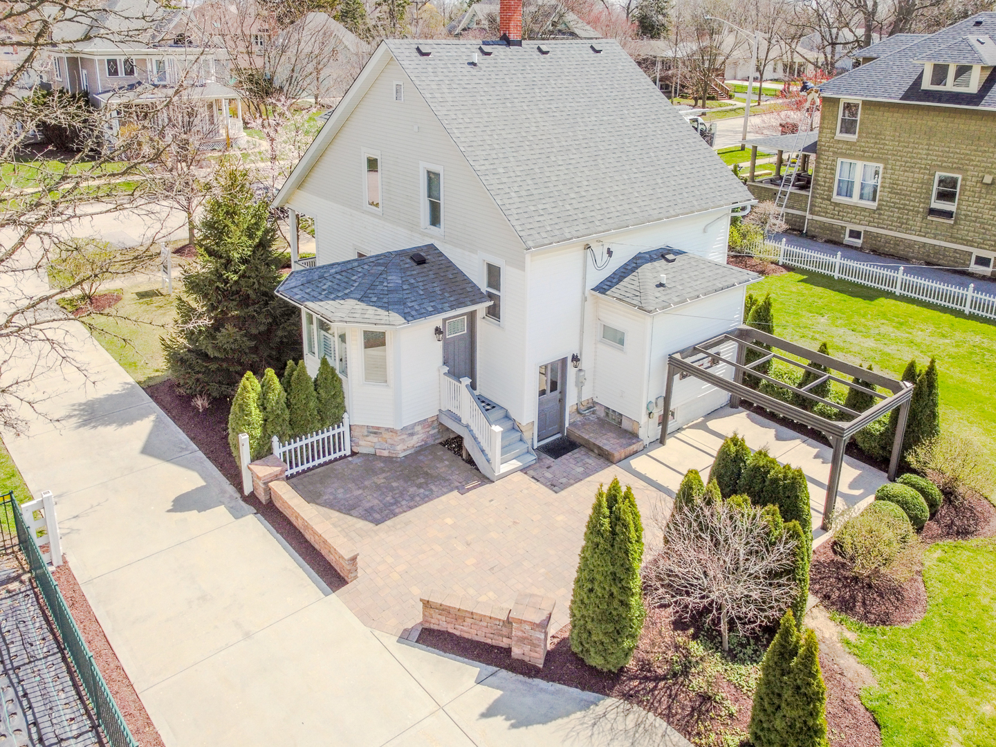 220 Hickory Street, Frankfort, IL 60423