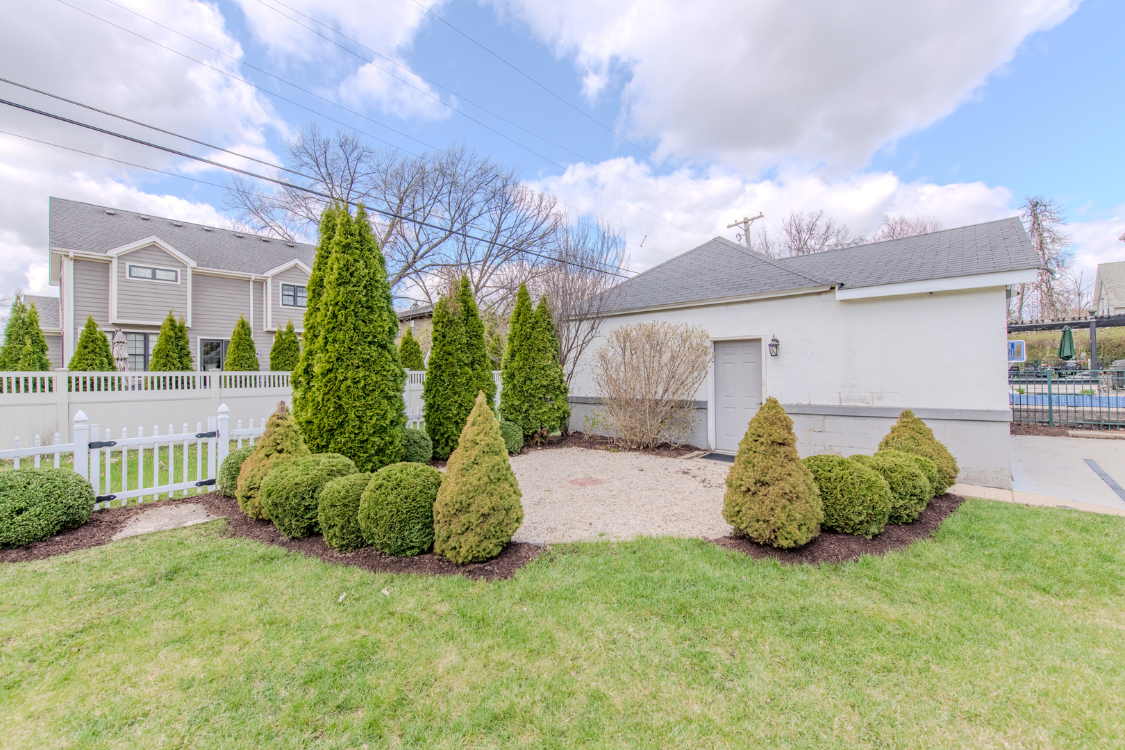 220 Hickory Street, Frankfort, IL 60423