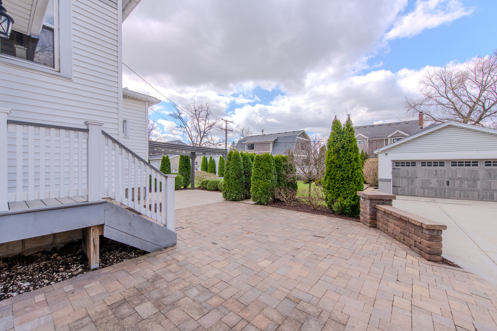 220 Hickory Street, Frankfort, IL 60423