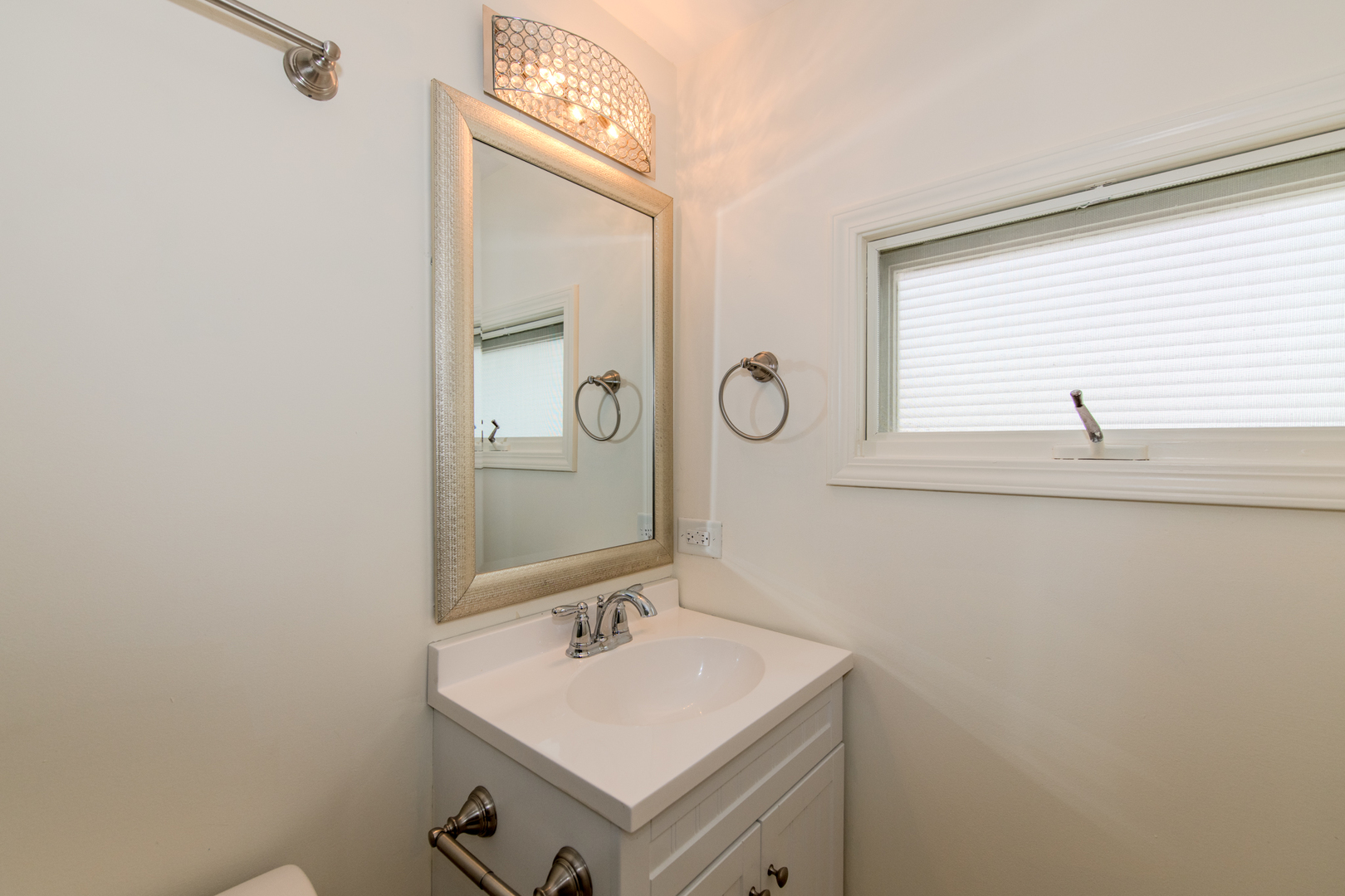 220 Hickory Street, Frankfort, IL 60423