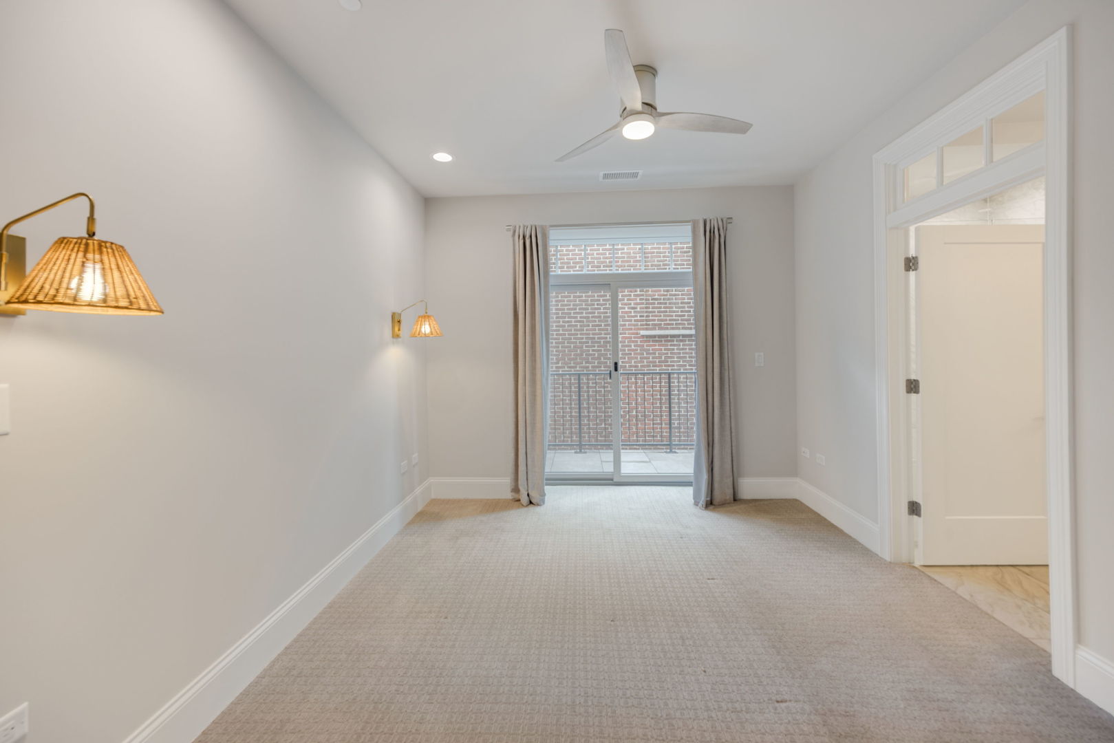 514 Hillgrove Avenue #202, Western Springs, IL 60558