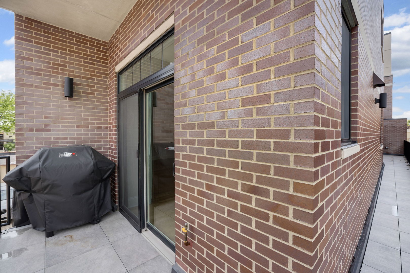 514 Hillgrove Avenue #202, Western Springs, IL 60558