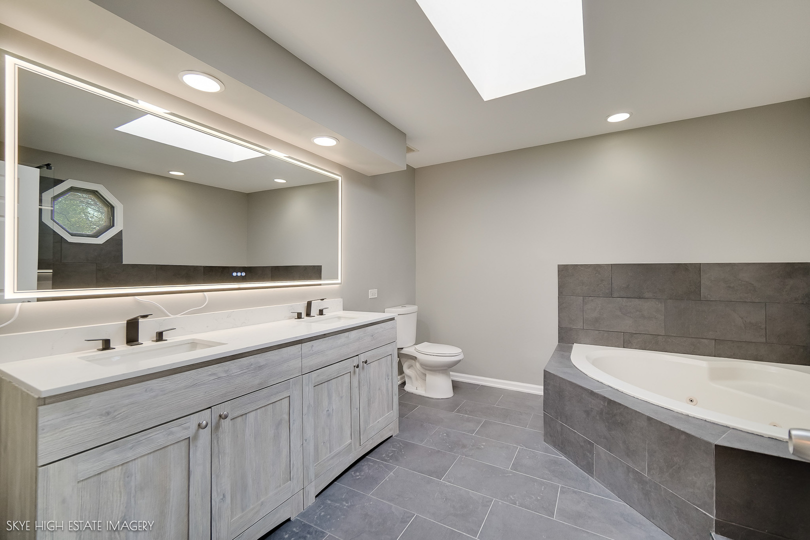 24615 S Mulberry Lane, Crete, IL 60417