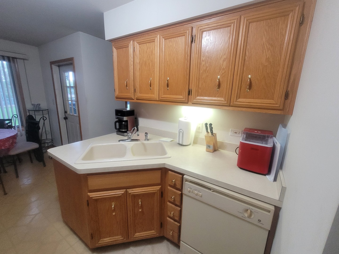 5025 139th Place #512, Crestwood, IL 60418