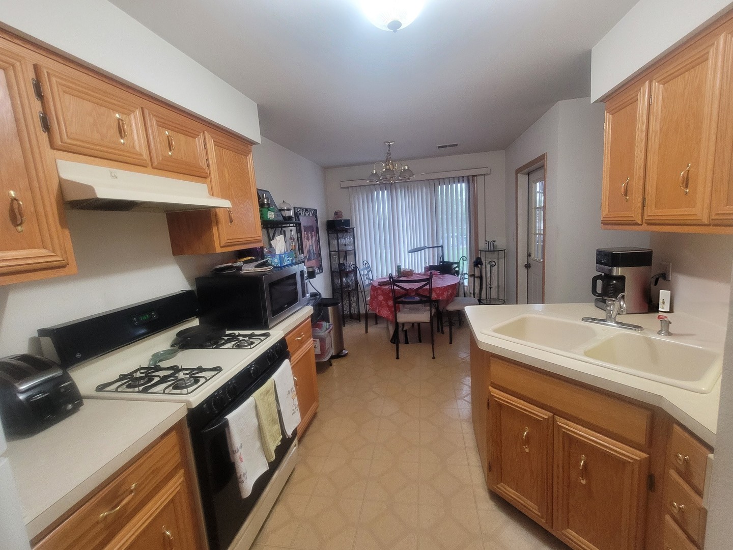 5025 139th Place #512, Crestwood, IL 60418