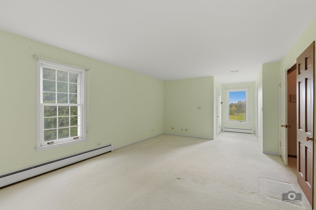 39W093 Silver Glen Road, St. Charles, IL 60175