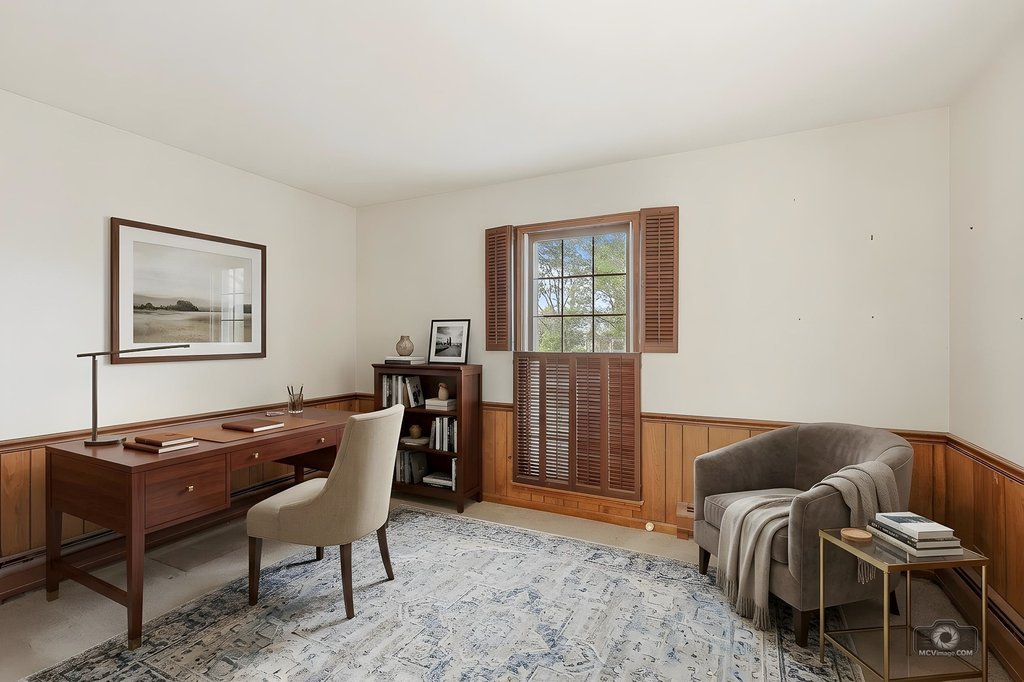 39W093 Silver Glen Road, St. Charles, IL 60175
