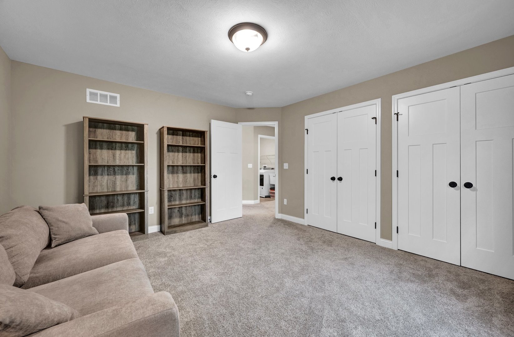 2902 Steppe Lane, Bloomington, IL 61705