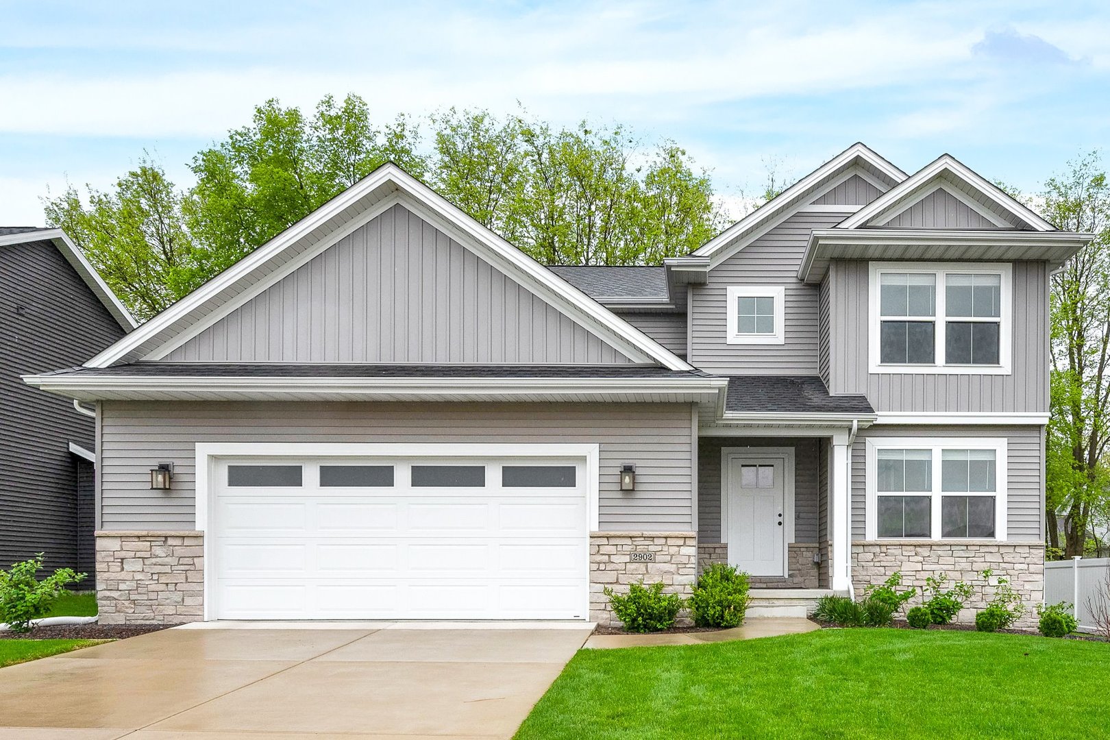 2902 Steppe Lane, Bloomington, IL 61705