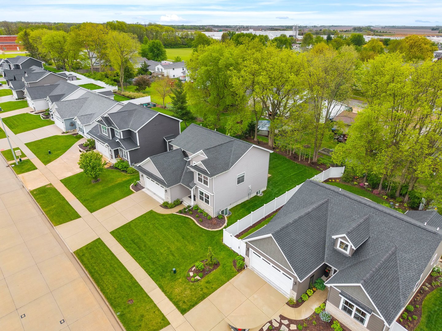 2902 Steppe Lane, Bloomington, IL 61705