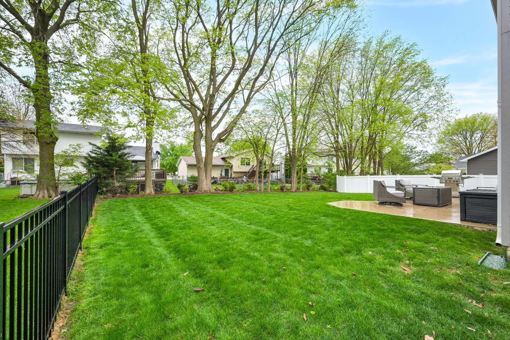 2902 Steppe Lane, Bloomington, IL 61705