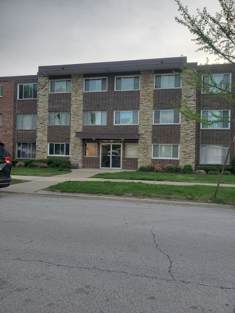 10210 Washington Avenue #306, Oak Lawn, IL 60453