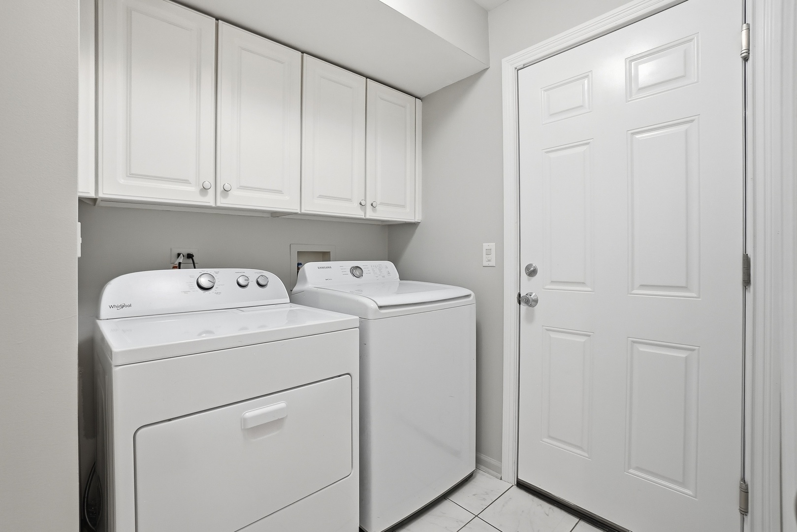 612 Citadel Drive, Westmont, IL 60559