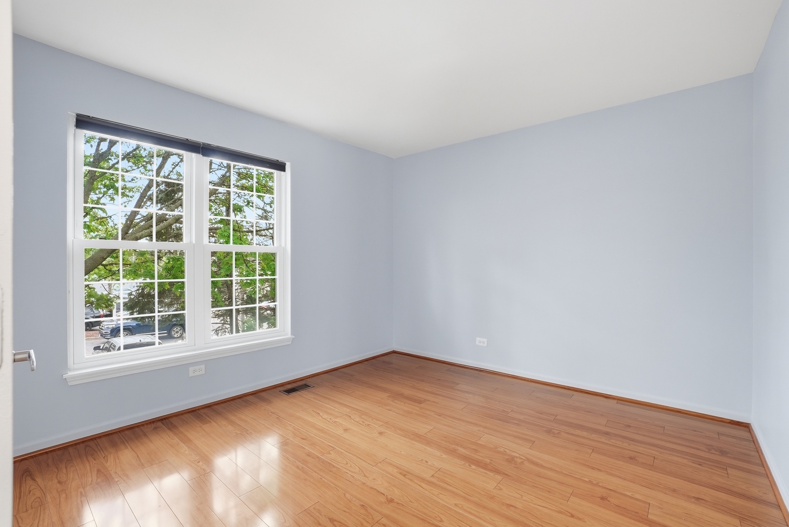 612 Citadel Drive, Westmont, IL 60559