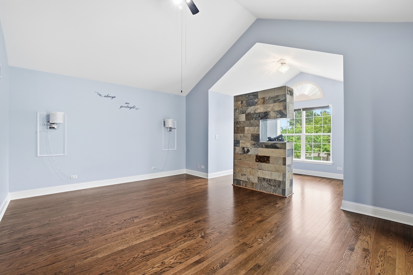 612 Citadel Drive, Westmont, IL 60559