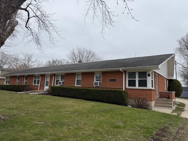 771 Greenview Street #1, Gurnee, IL 60031