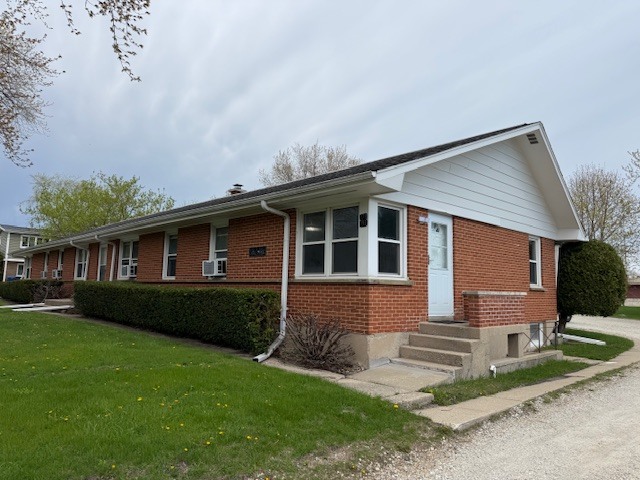 771 Greenview Street #1, Gurnee, IL 60031