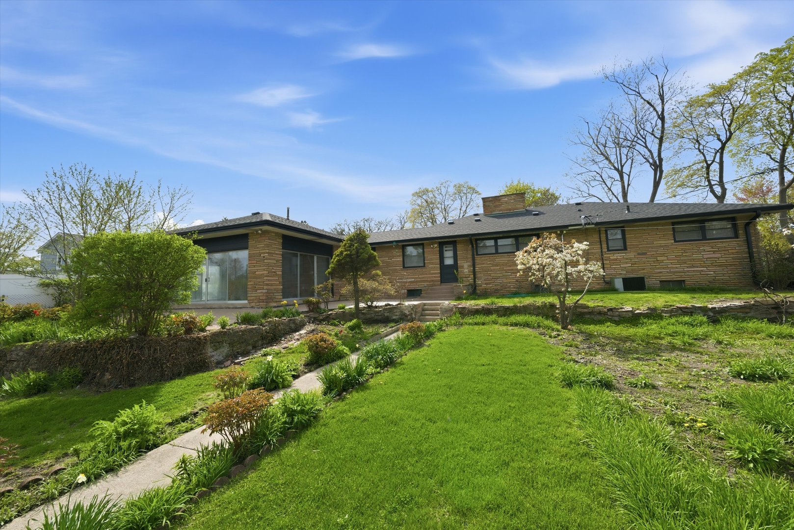 1907 Elim Avenue, Zion, IL 60099