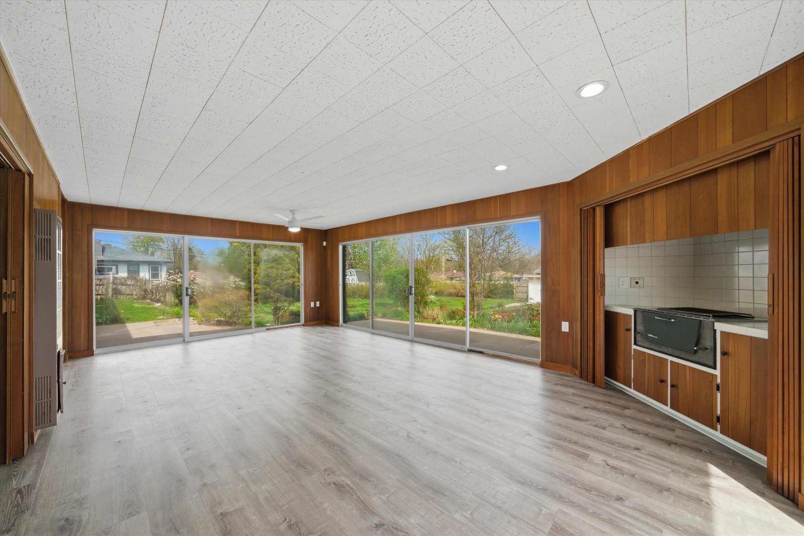 1907 Elim Avenue, Zion, IL 60099