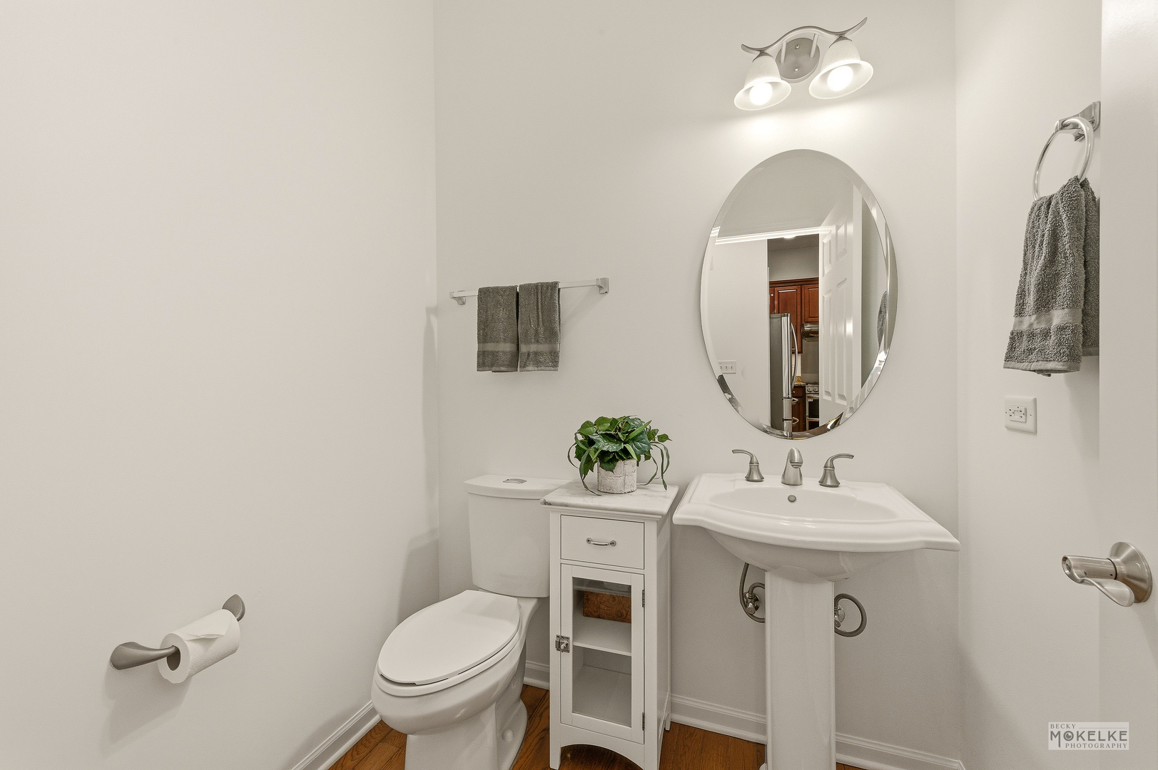 816 Colchester Drive, Oswego, IL 60543