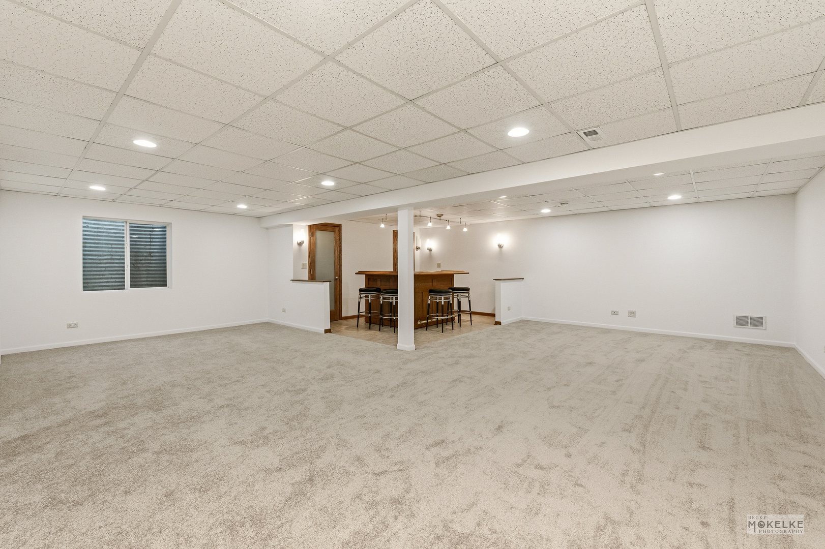 816 Colchester Drive, Oswego, IL 60543