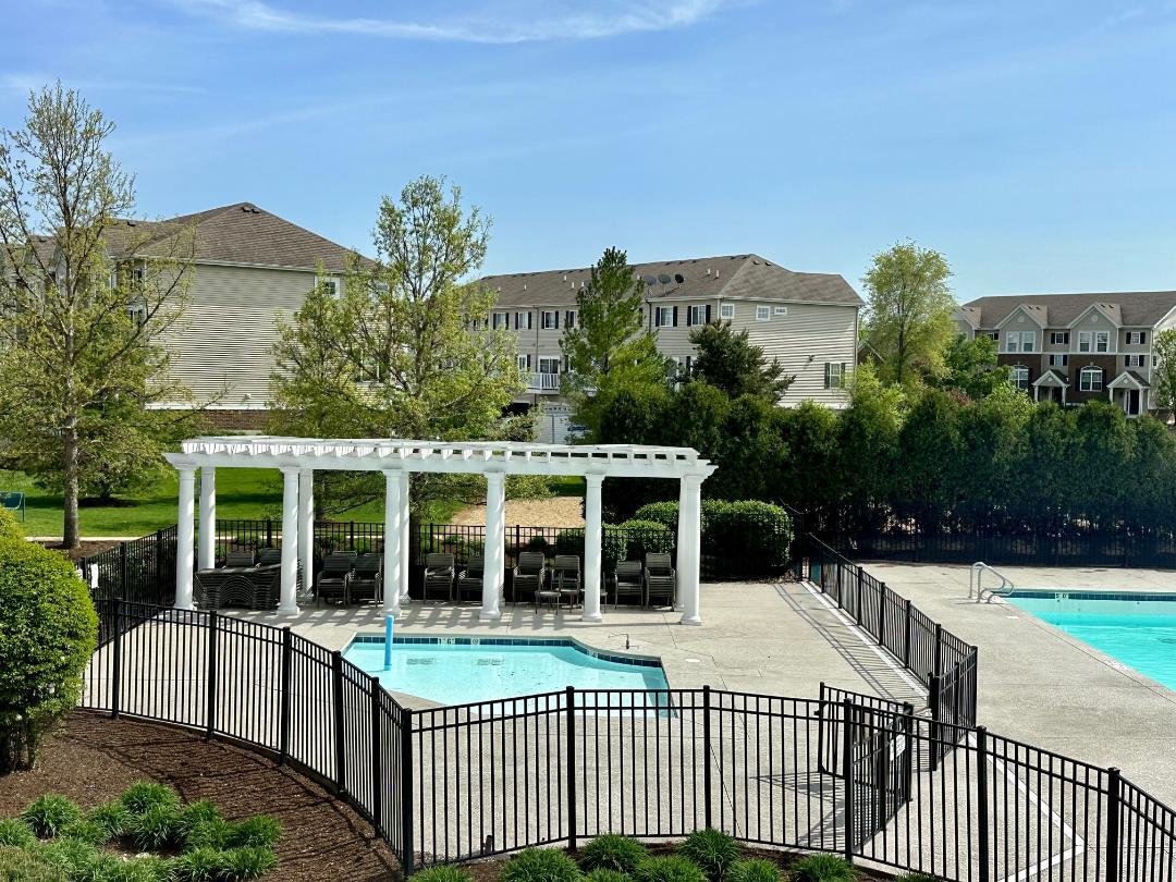 816 Colchester Drive, Oswego, IL 60543