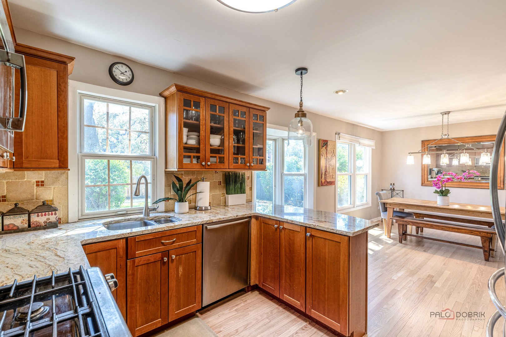 505 Fairlawn Avenue, Libertyville, IL 60048