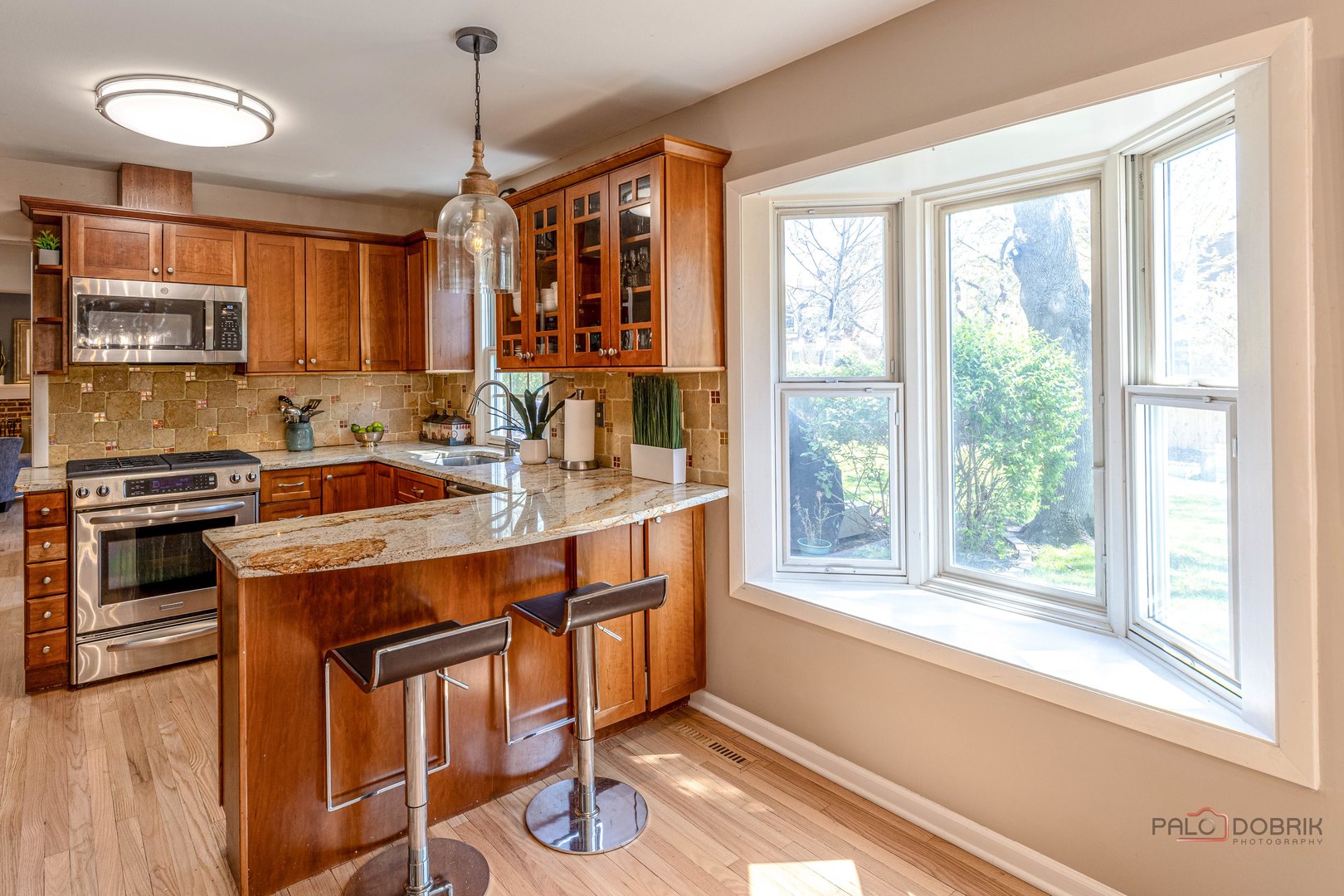 505 Fairlawn Avenue, Libertyville, IL 60048