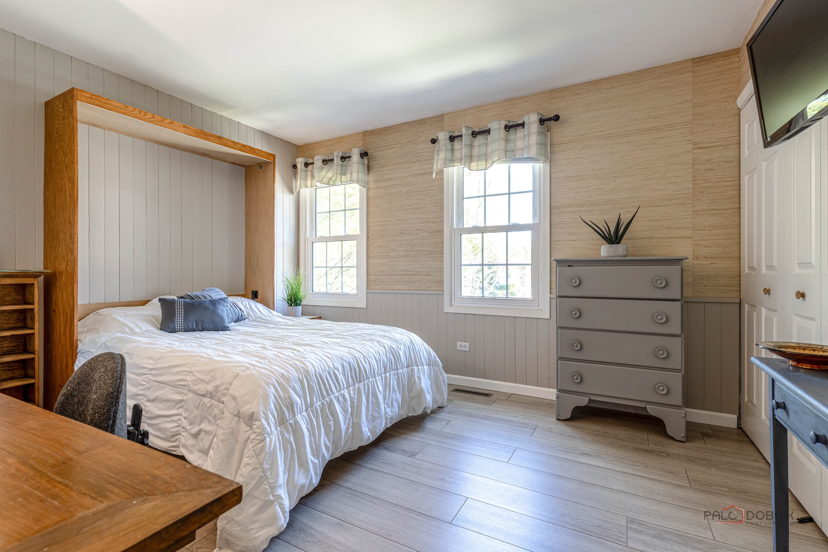 505 Fairlawn Avenue, Libertyville, IL 60048