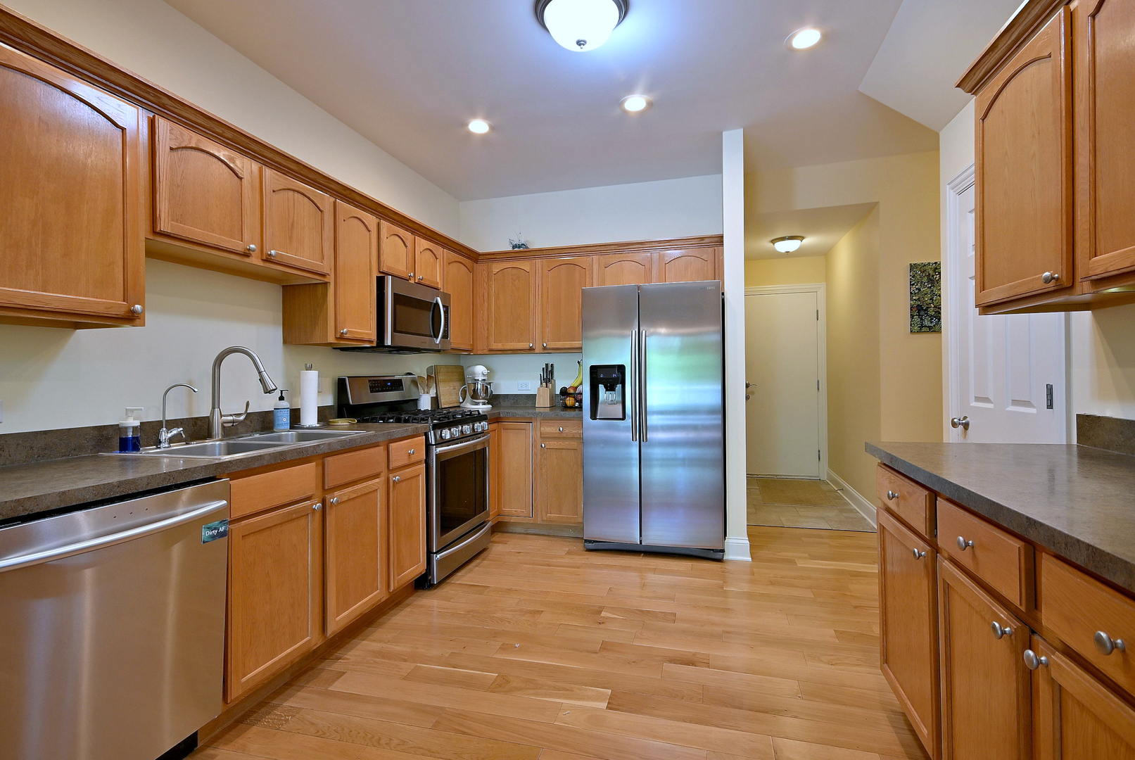 967 Oak Ridge Boulevard, Elgin, IL 60120