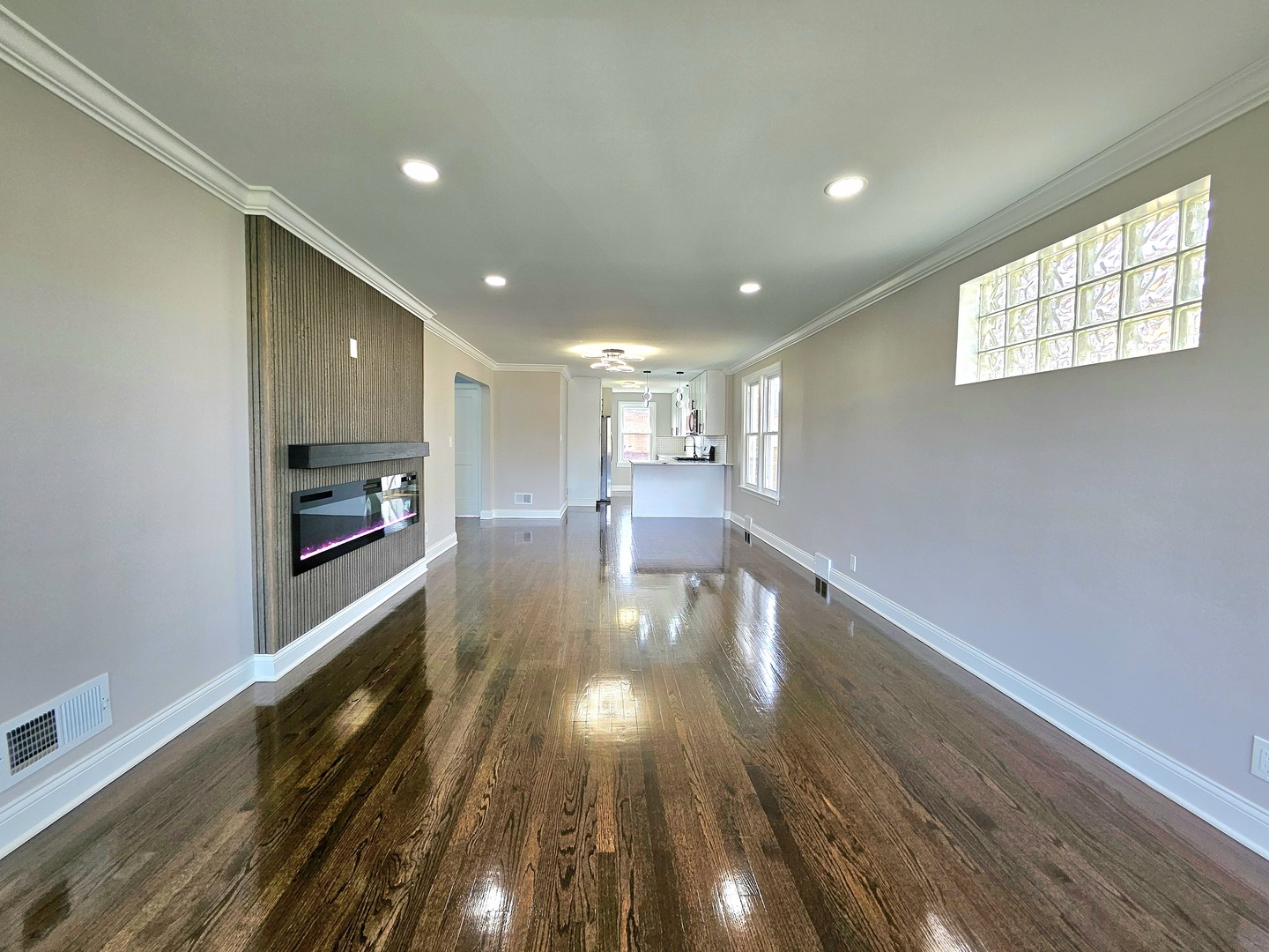 8244 S Troy Street, Chicago, IL 60652