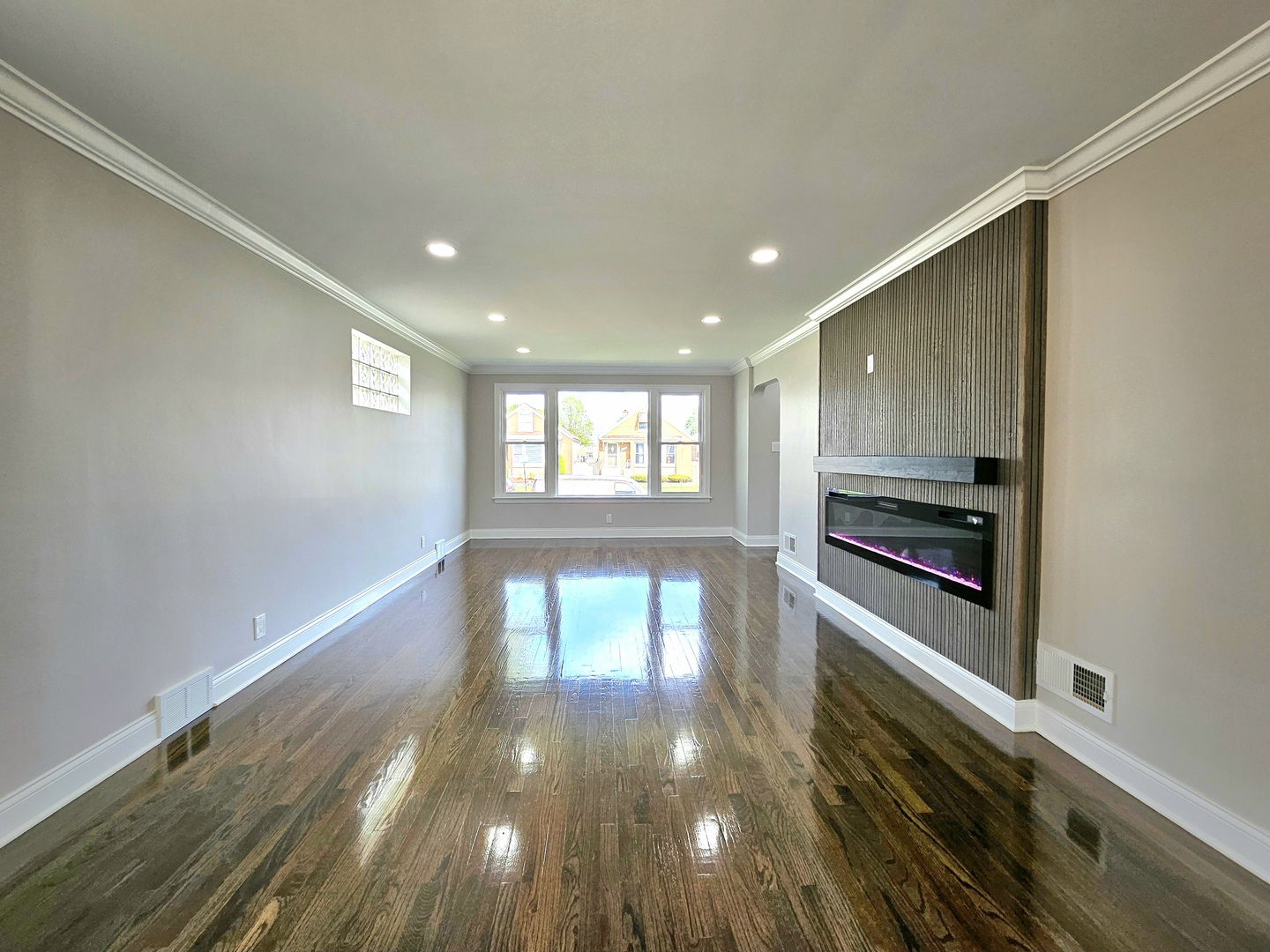 8244 S Troy Street, Chicago, IL 60652