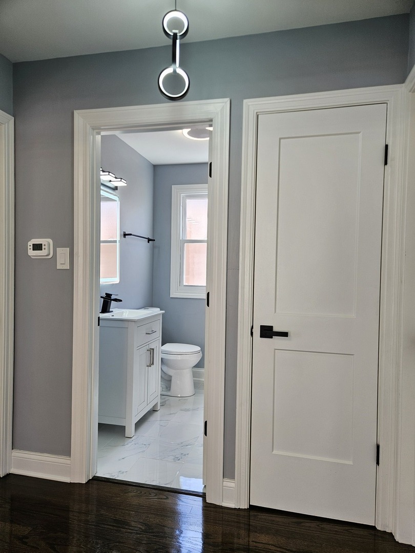 8244 S Troy Street, Chicago, IL 60652