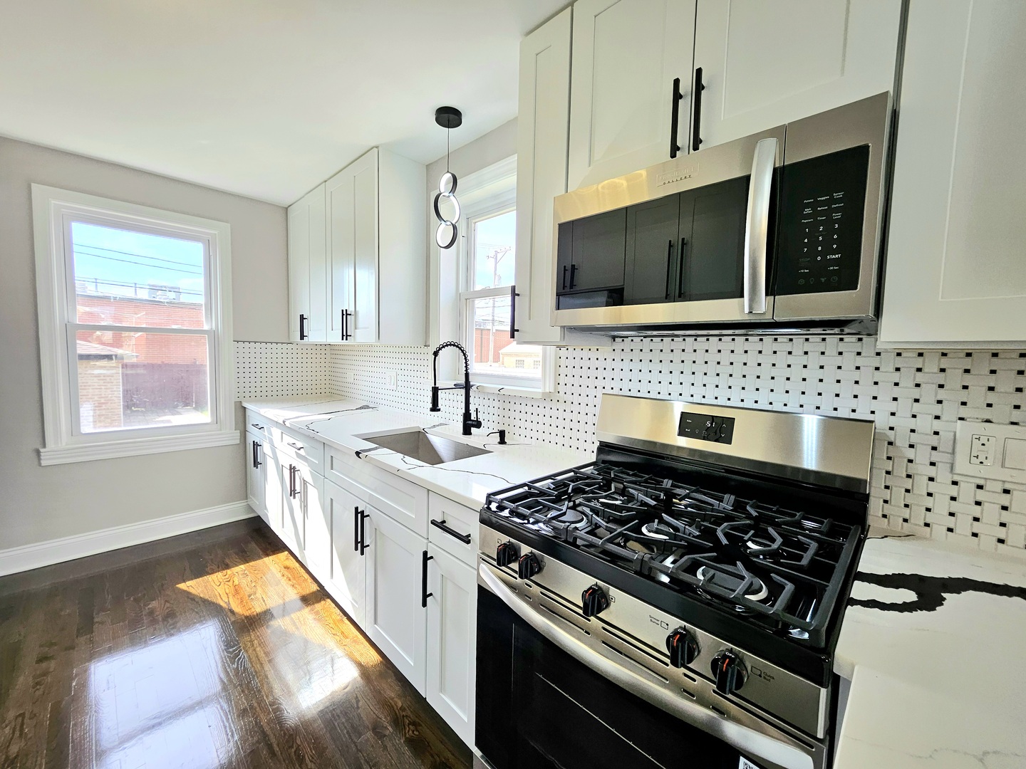 8244 S Troy Street, Chicago, IL 60652