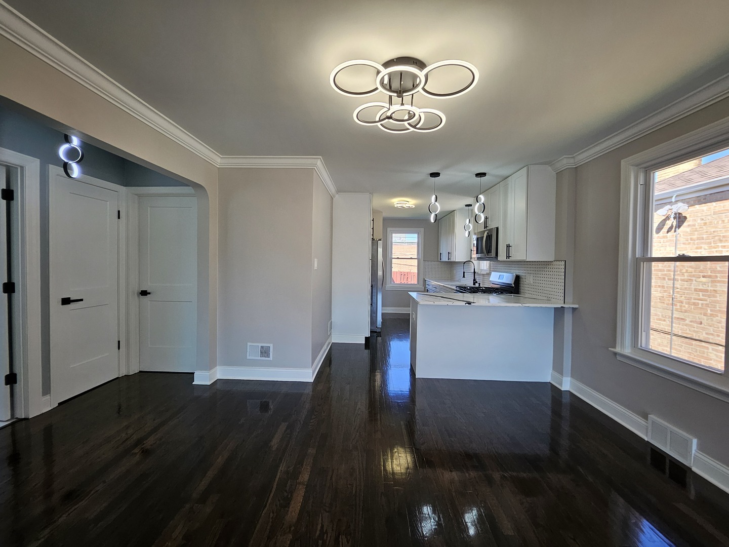 8244 S Troy Street, Chicago, IL 60652