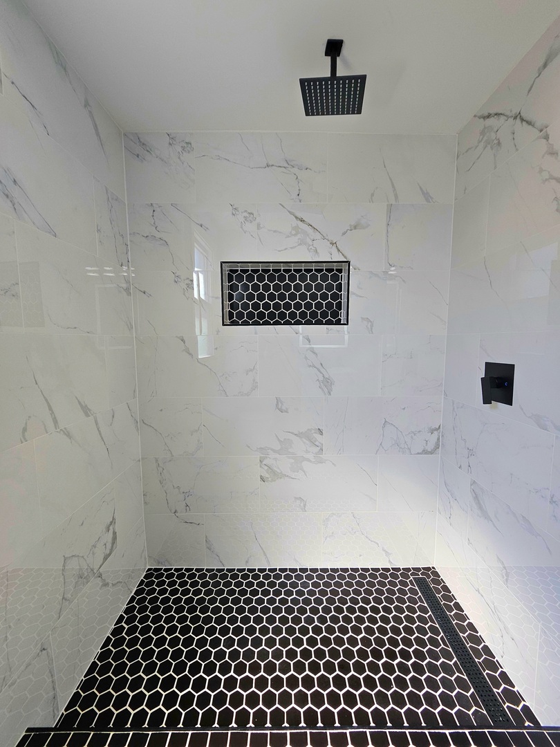 8244 S Troy Street, Chicago, IL 60652